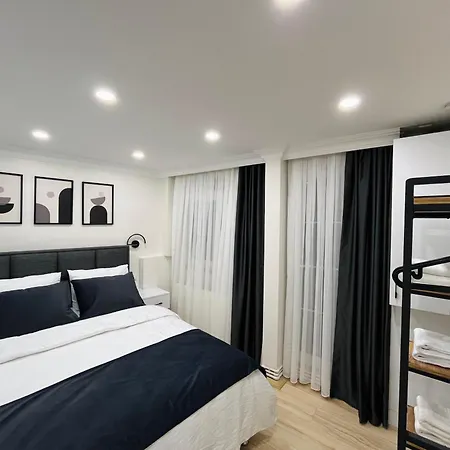 Westley Taksim 4*